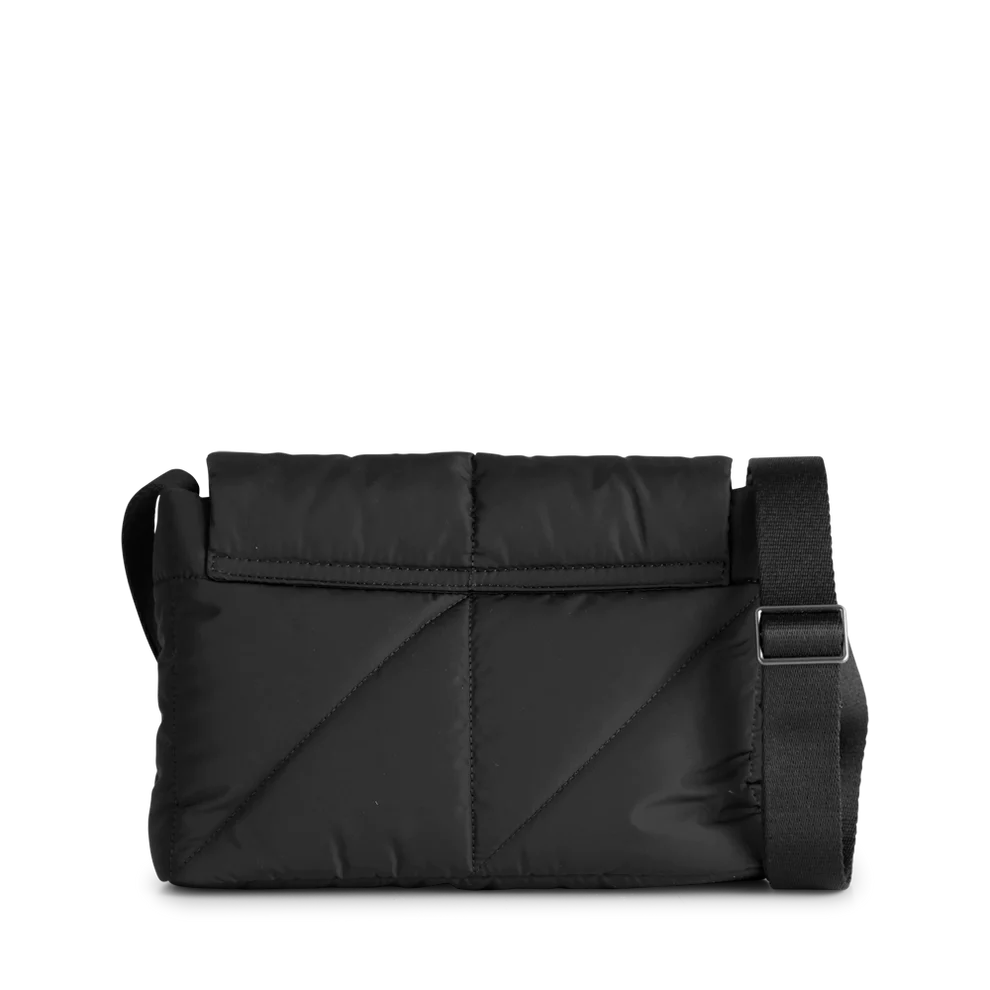 This black Markberg FaylaMBG Crossbody Bag, Slash Puffer is made from water-repellent recycled plastic bottles, making it a durable and adjustable accessory.