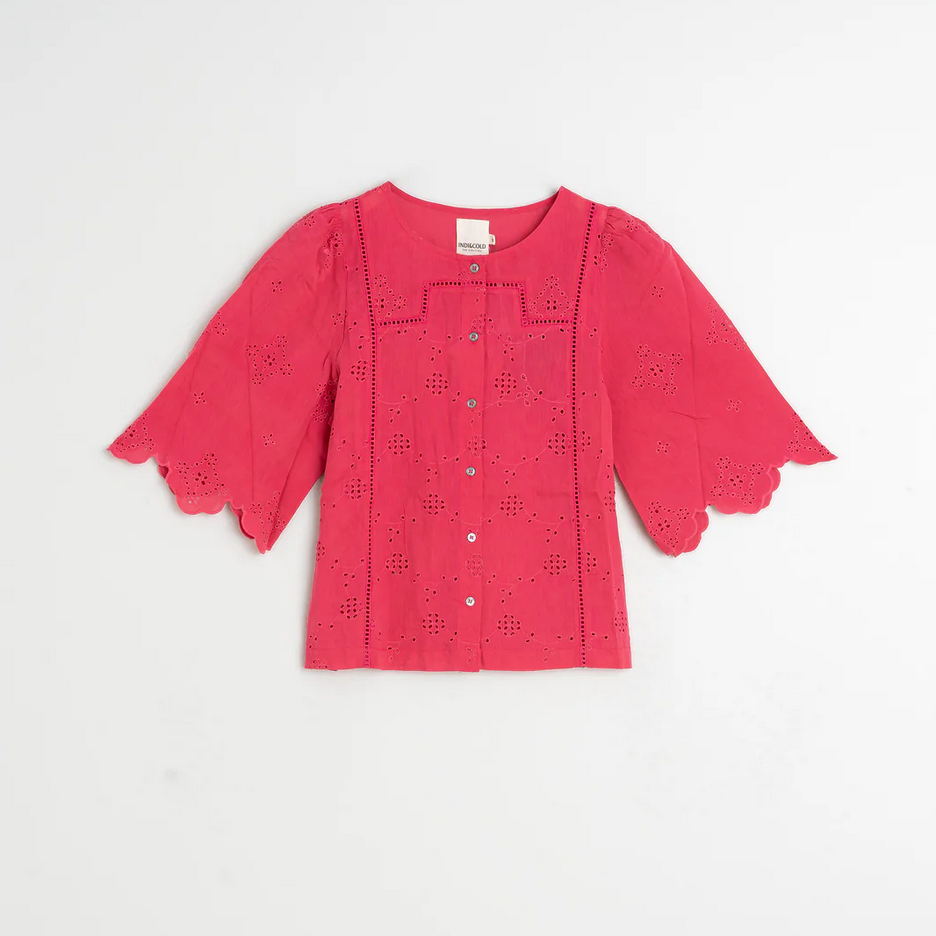 Red blouse with lace details on a white background, featuring the brand 'INDI&COLD'.