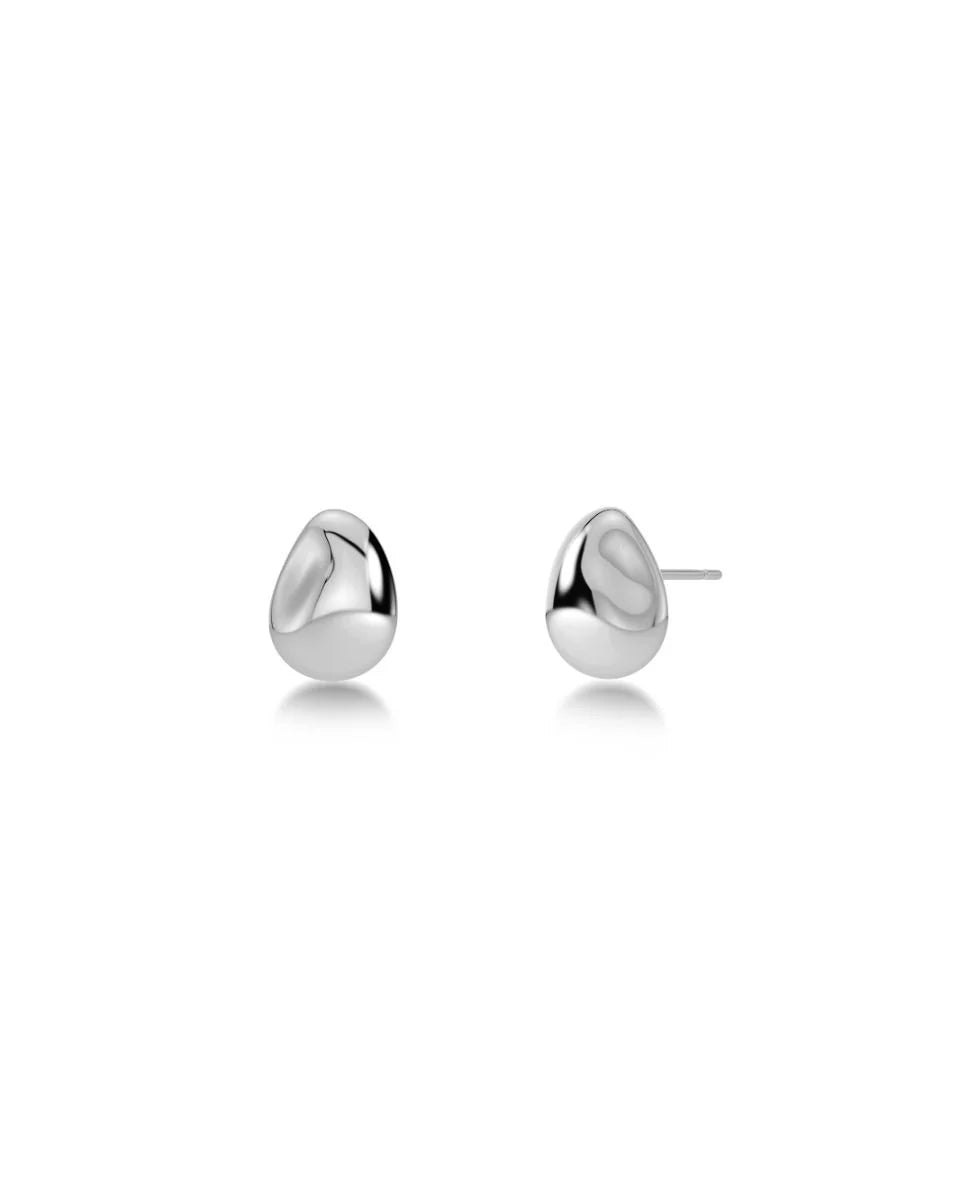 The Lulu studs in polished silver by EDBLAD are perfect for everyday wear, shown against a white background.